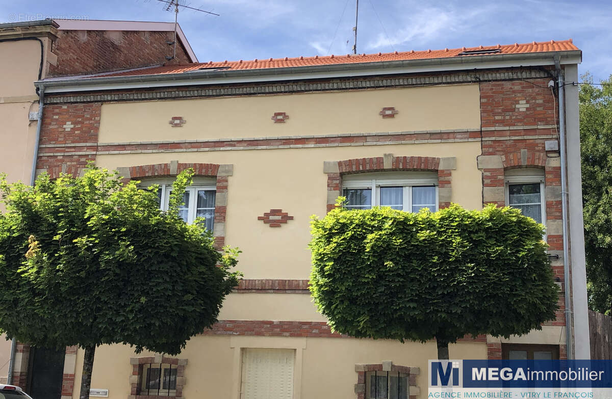 Maison à SERMAIZE-LES-BAINS