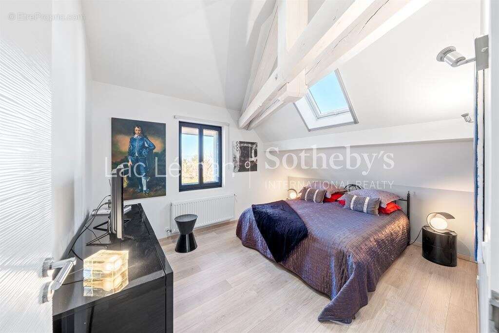 Maison à VETRAZ-MONTHOUX