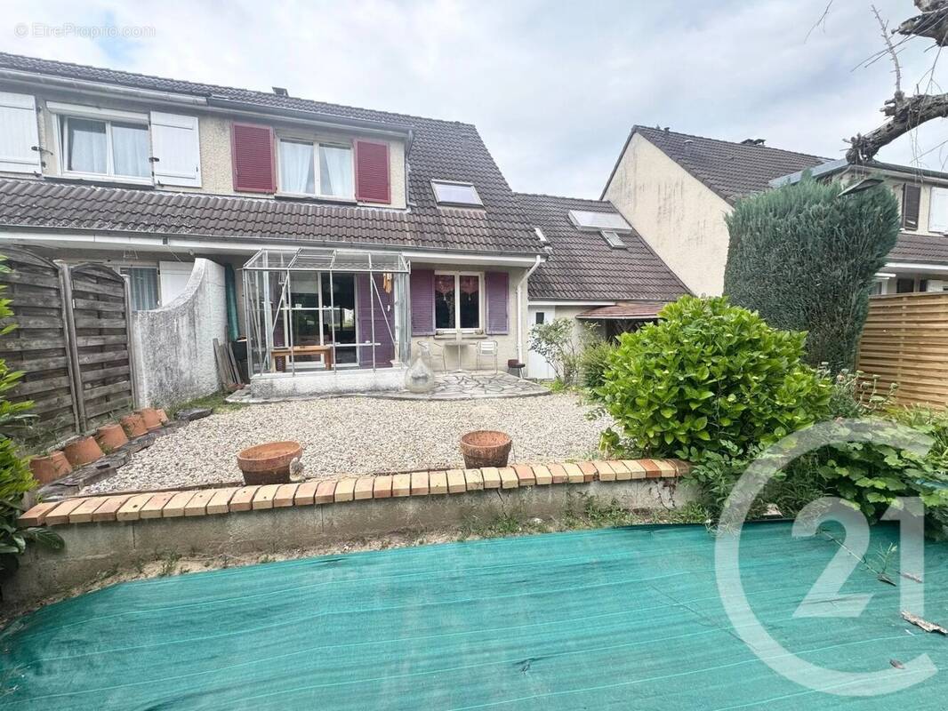 Maison à SAINT-MARTIN-DU-TERTRE