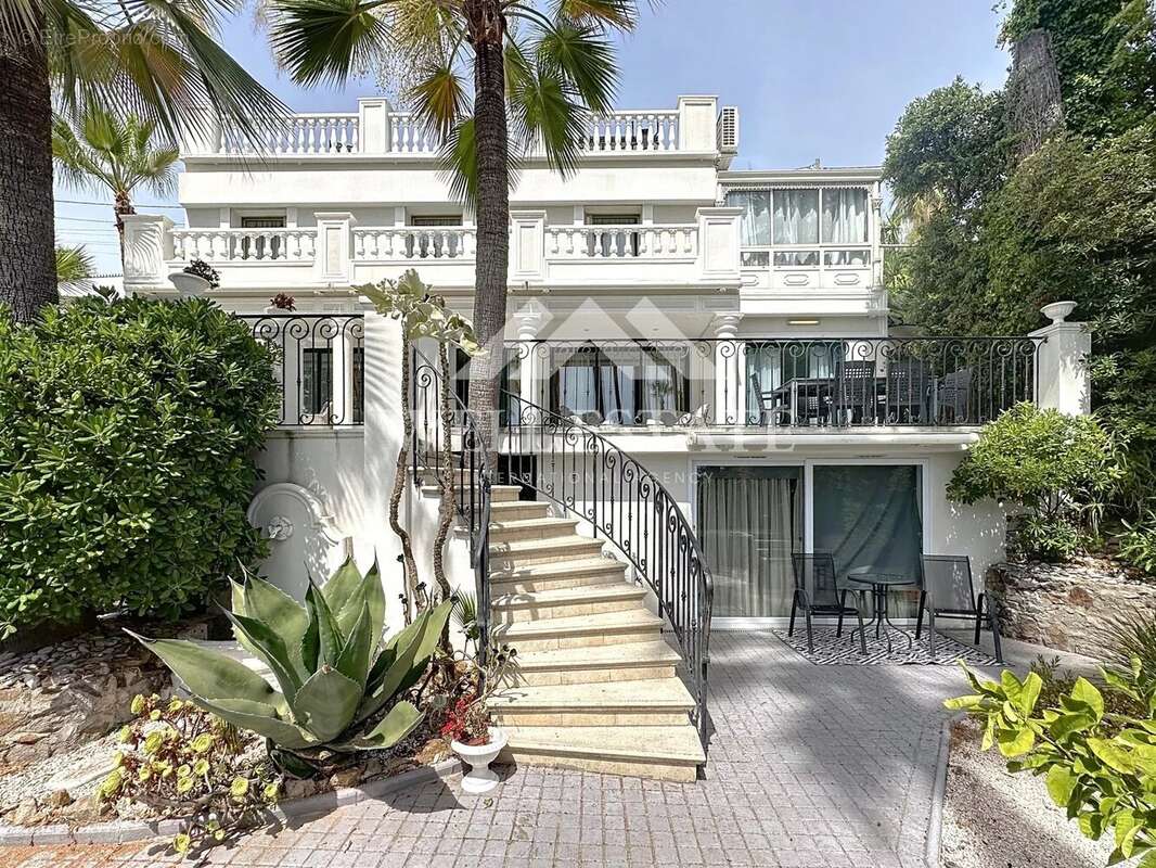 Villa avec piscine - vue mer panoramique - à pieds de la mer - photo 23