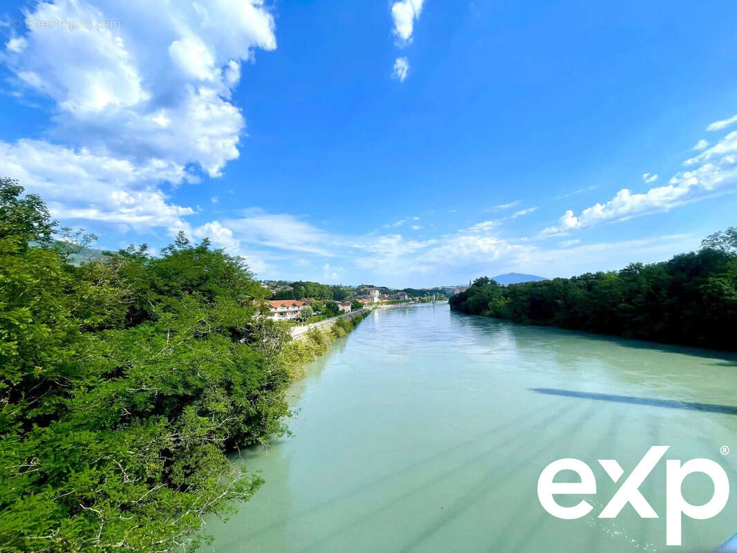 Appartement à SEYSSEL