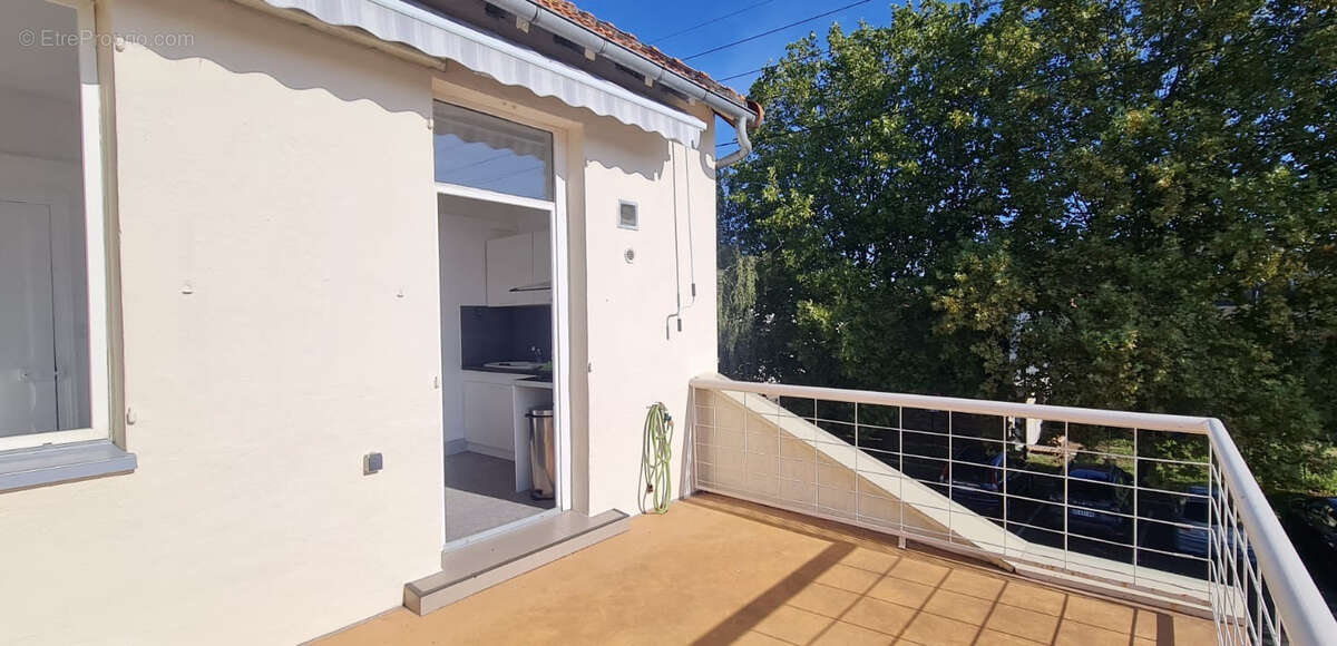 Appartement à BELLERIVE-SUR-ALLIER