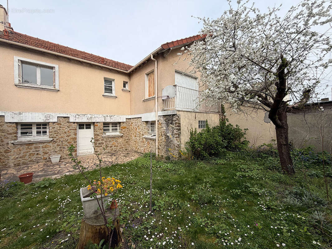 Maison à DRANCY