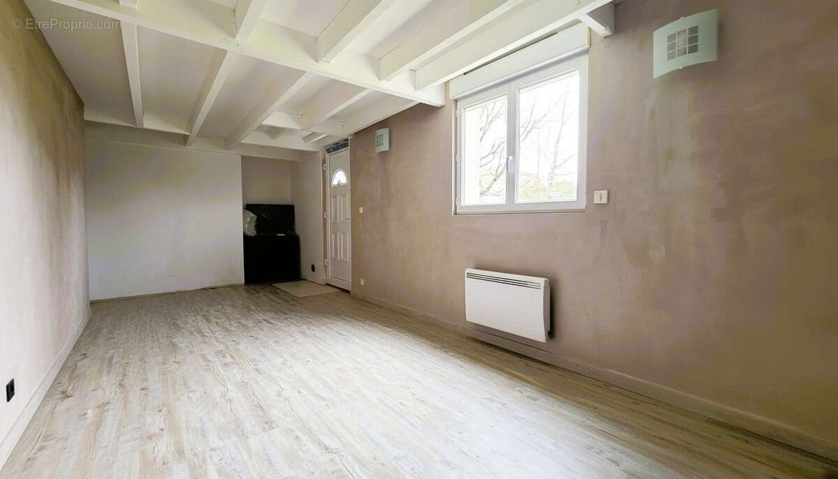 Maison à CASTELNAU-DE-MONTMIRAL
