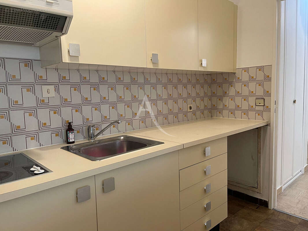 Appartement à PARIS-12E