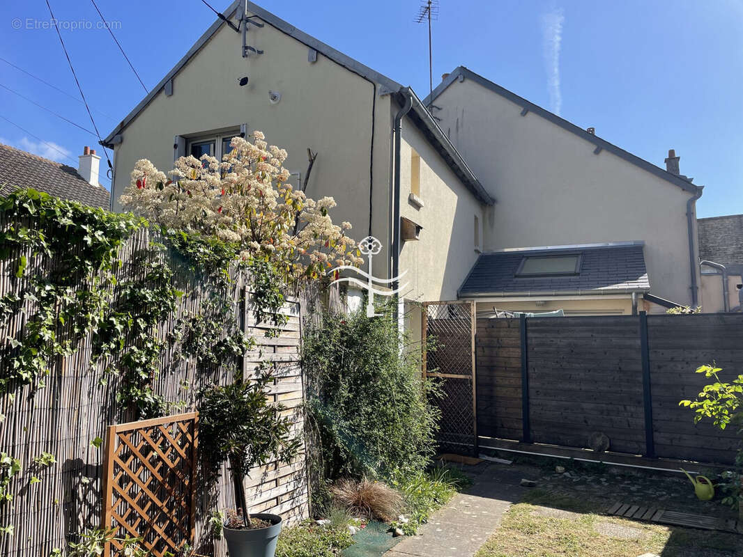 Appartement à OUISTREHAM