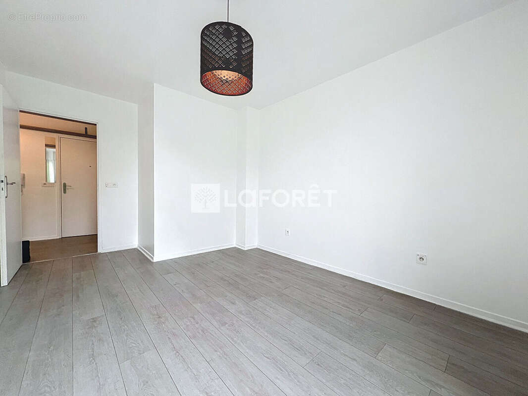 Appartement à MOISSY-CRAMAYEL