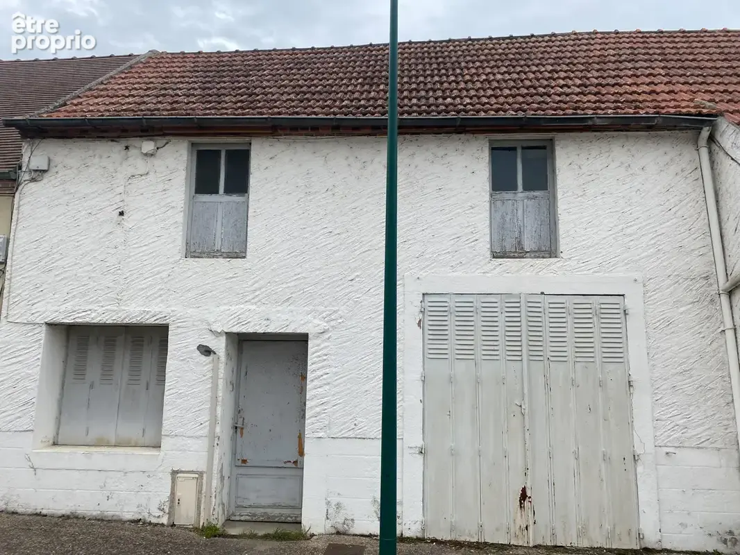 Maison de bourg a saisir - gros potentiel - photo 12