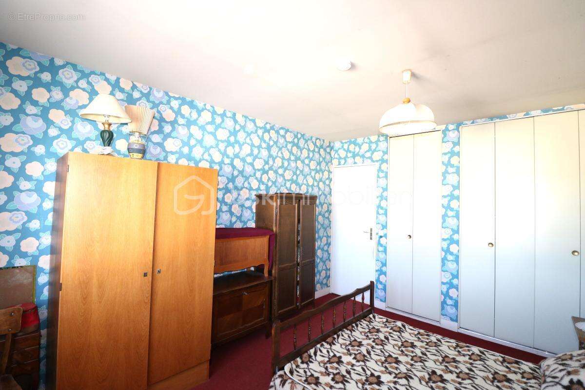 Maison de plain-pied très proche de la gare, 4 pièces, 2 chambres, atelier, dépendances, garage et jardin! - photo 8