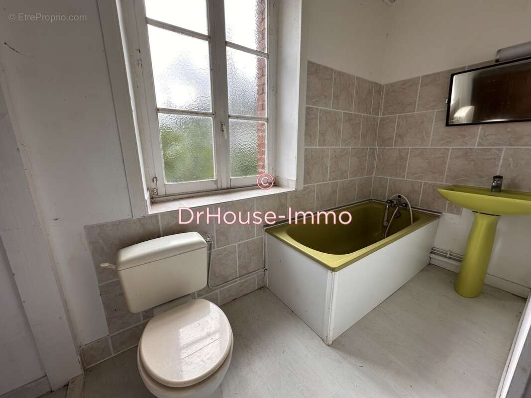 Maison à SAINT-SEVER-CALVADOS