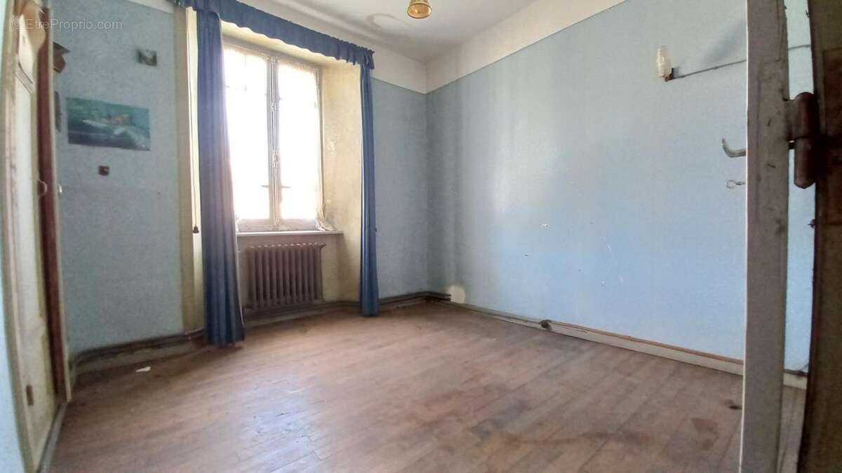 Maison à SAINT-CARADEC