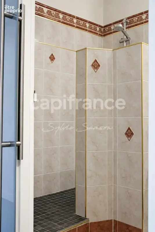 Mantes-la-Jolie – Appartement T3 traversant de 61 m² avec parking, cave et séchoir - photo 11