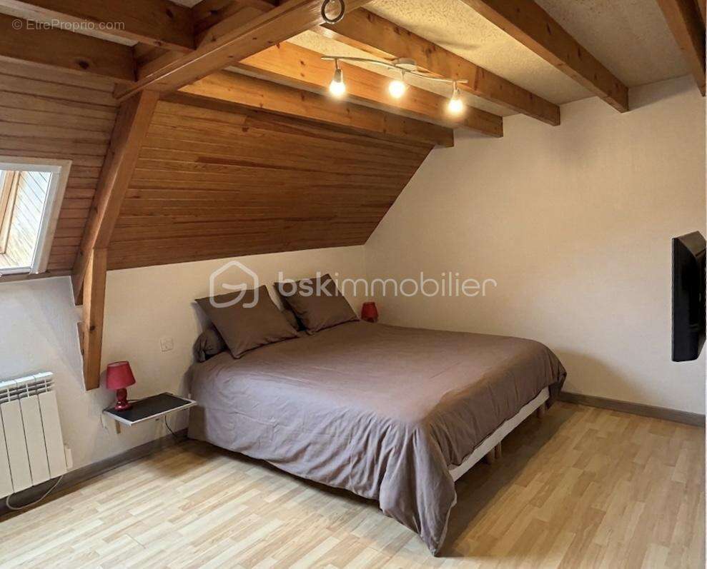 Lamballe centre-ville - Maison de caractère - photo 12