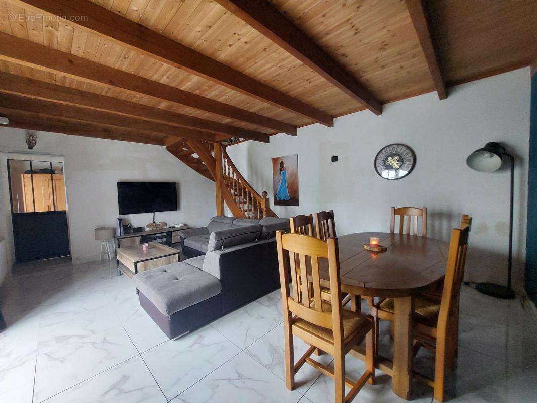 Maison à PLOUNEVEZ-MOEDEC