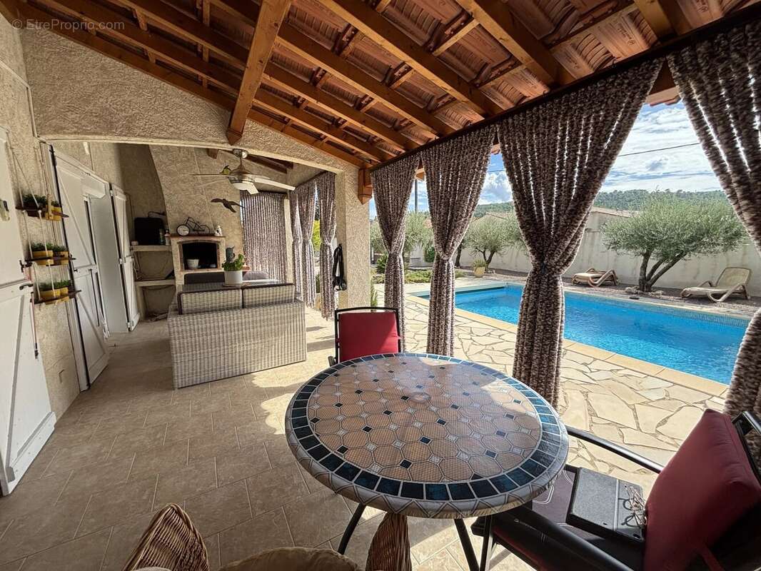 Maison à FIGANIERES