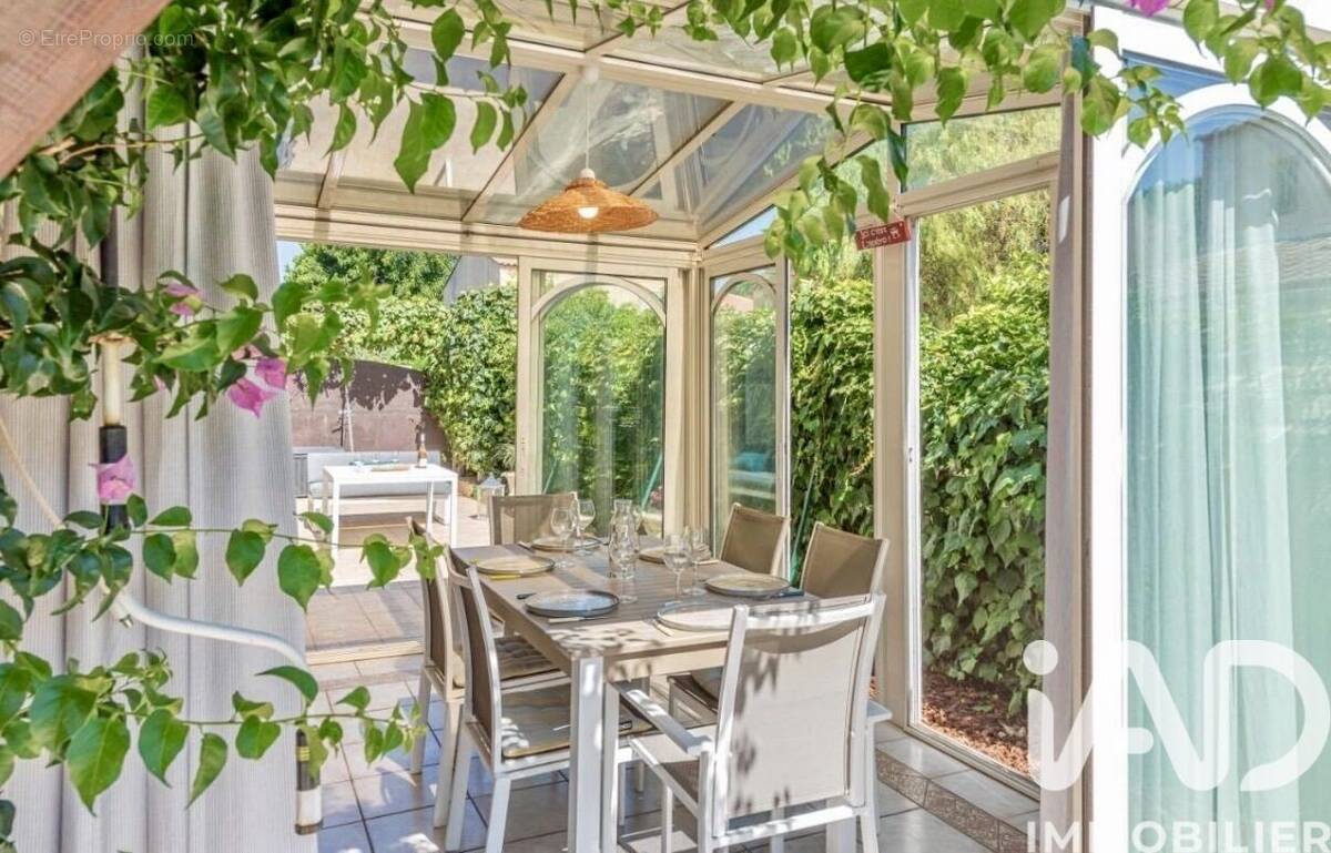 Photo 1 - Maison à SIX-FOURS-LES-PLAGES