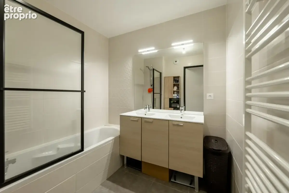 DOUSSARD - Appartement T4 lumineux avec jardin - photo 7