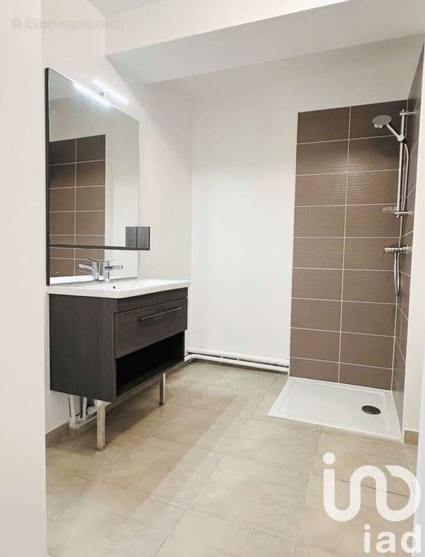 Appartement 40 m² à Bondy  - photo 4