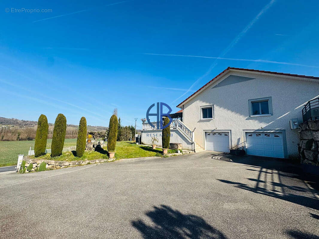 Maison à SAINT-CHEF