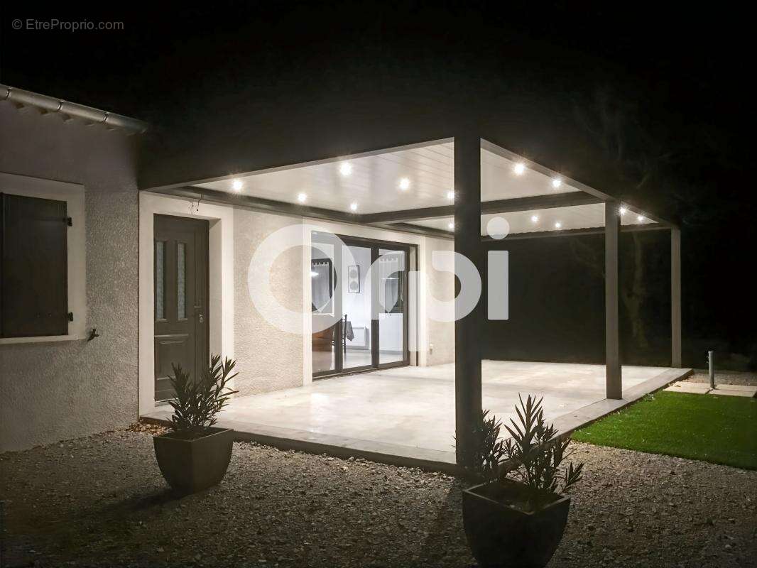 Maison à SAINT-ALBAN-AURIOLLES