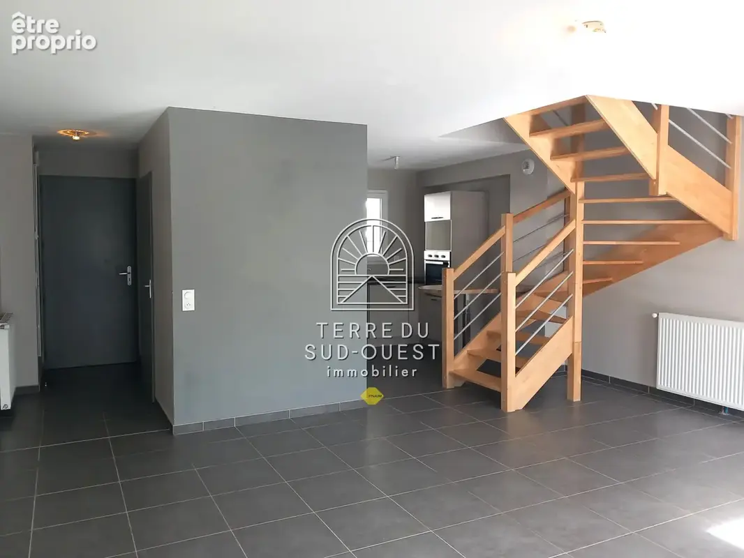 Maison 3ch - jardin et parking - - photo 3