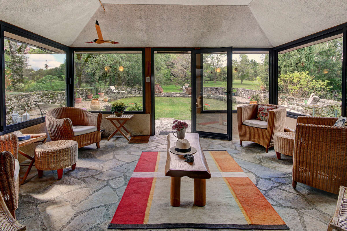 Maison à SAINT-CIRQ-LAPOPIE