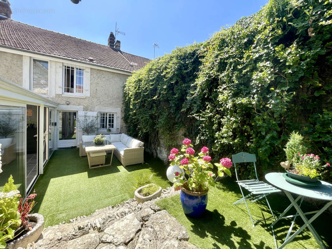 Maison à SENLIS