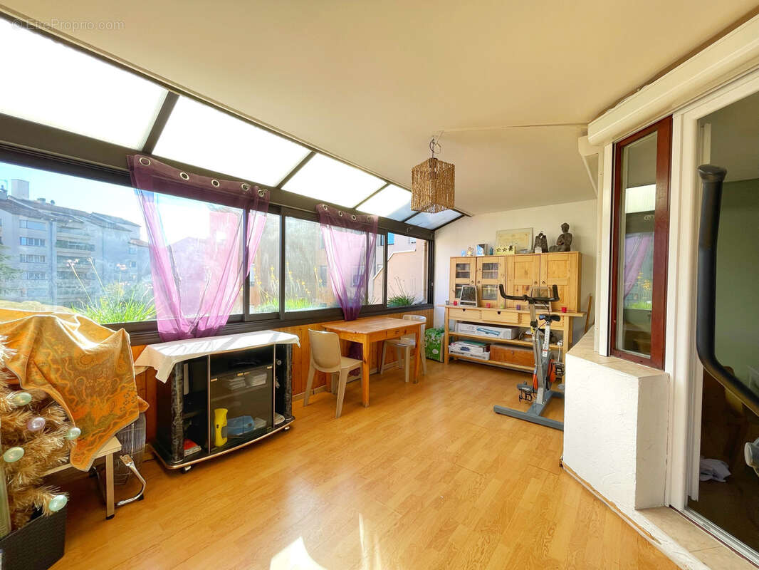 Appartement à LYON-7E