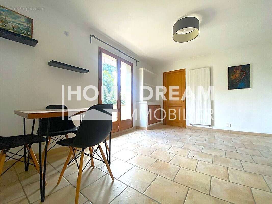 Appartement à VENCE