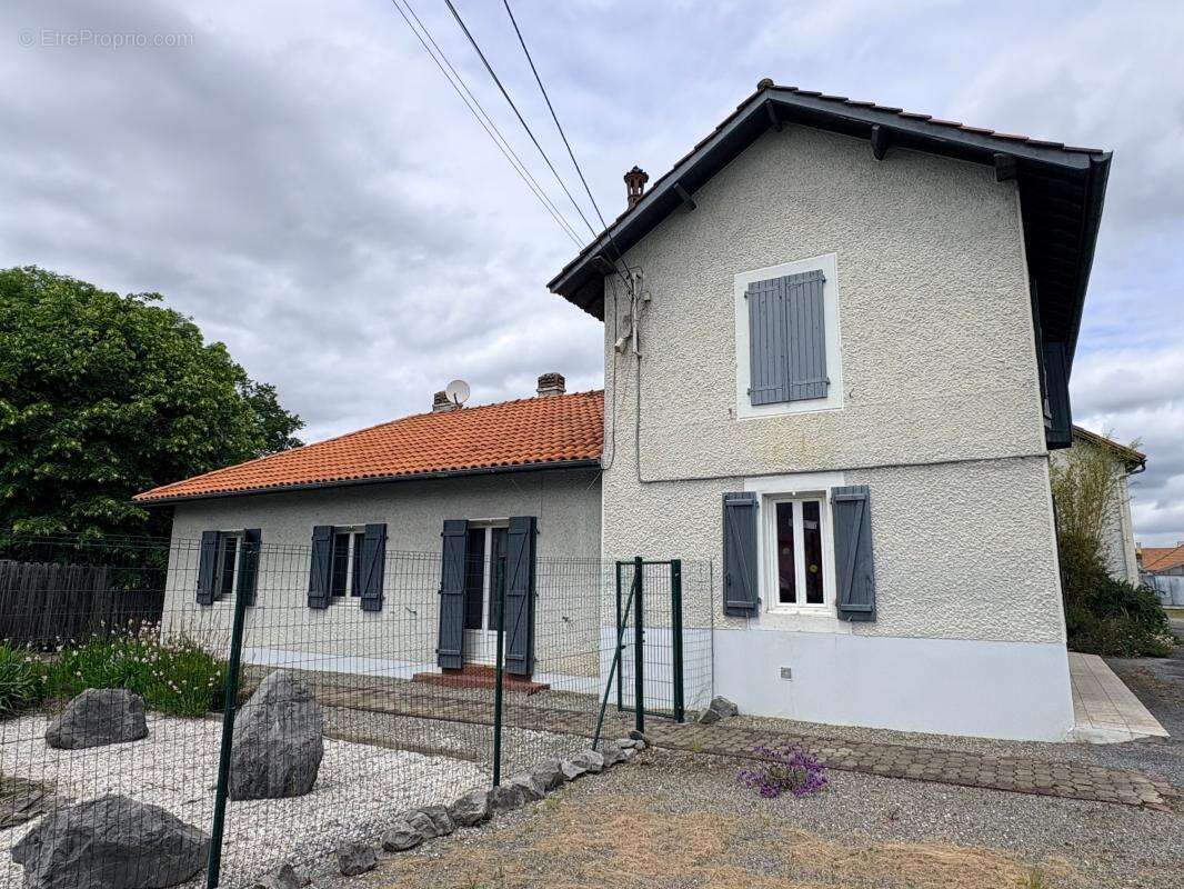 Maison à IDRON