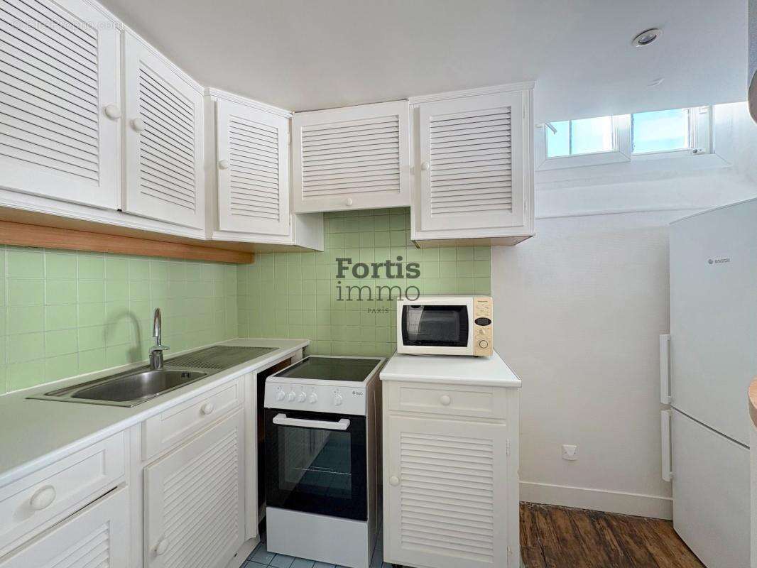 Appartement à PARIS-7E