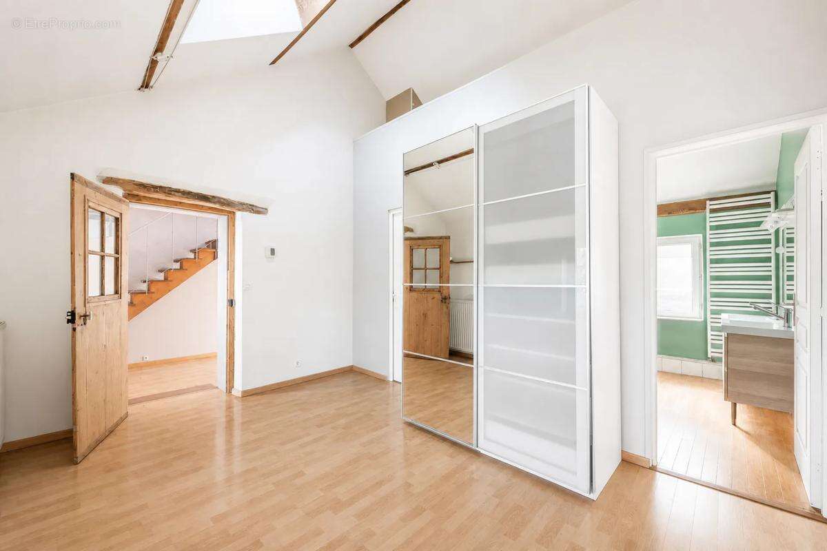Maison de caractère 6 pièces louée - Fublaines - photo 21