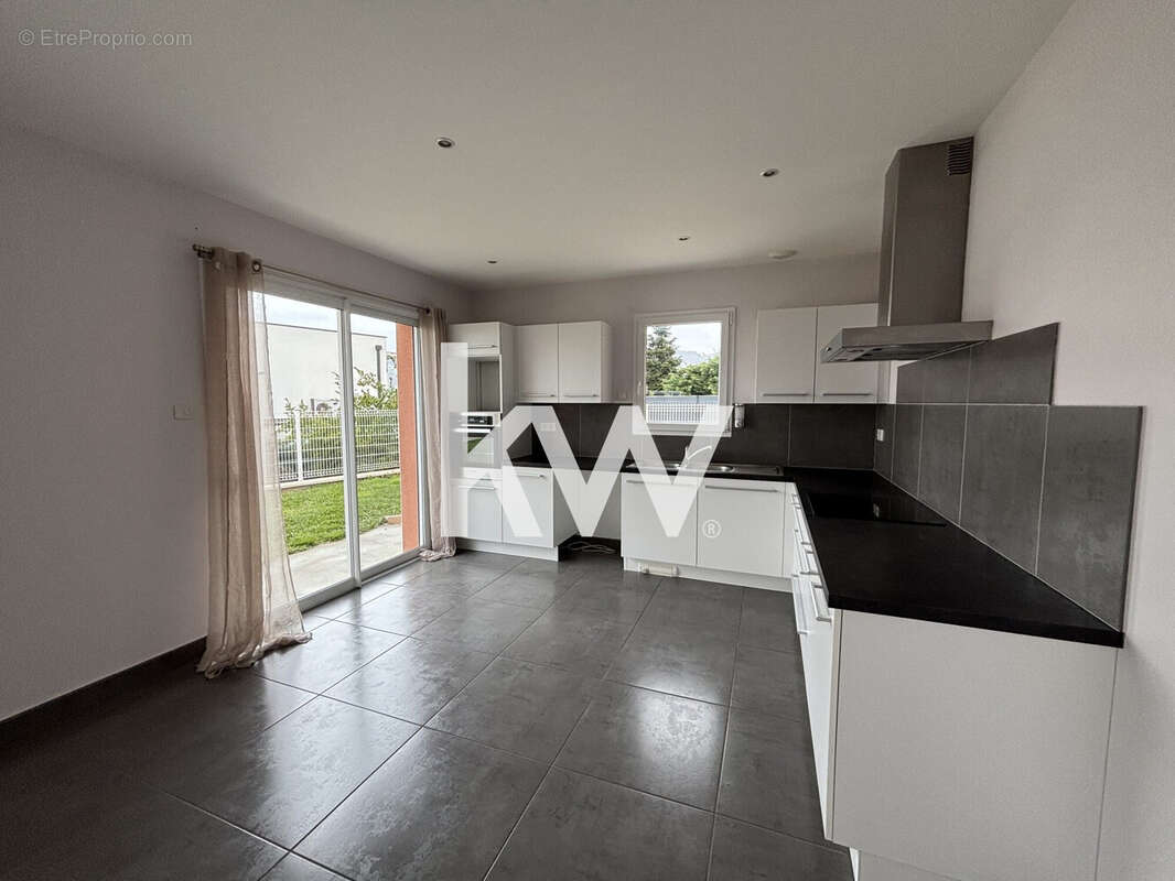 Maison à POLLIONNAY