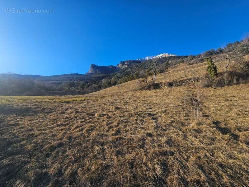 Maison à CHATEAUROUX-LES-ALPES