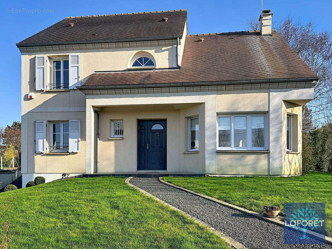 Maison à BERNAY