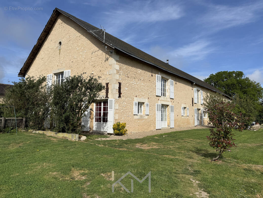 Maison à CHAUVIGNY