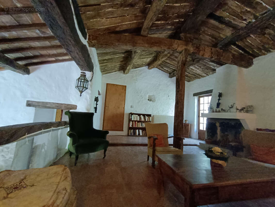 Maison à VAISON-LA-ROMAINE