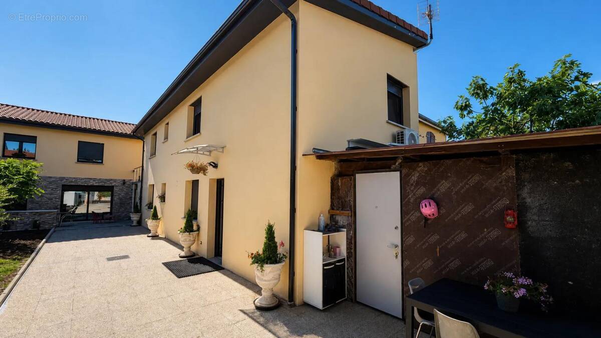 Appartement à VILLEURBANNE