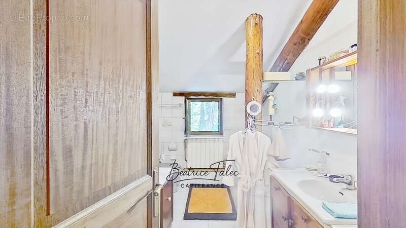 Maison à FORCALQUIER