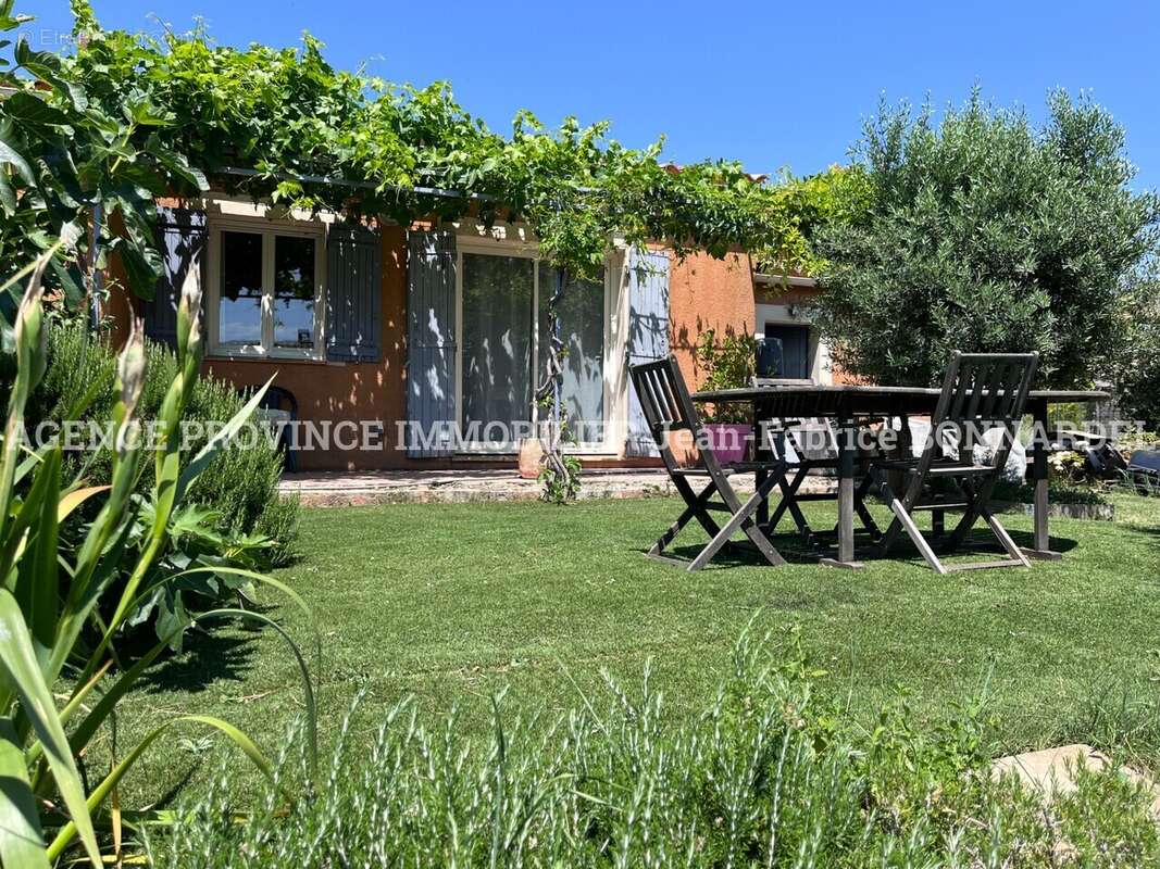 Maison 97 m² à Suze-La-Rousse  - photo 17