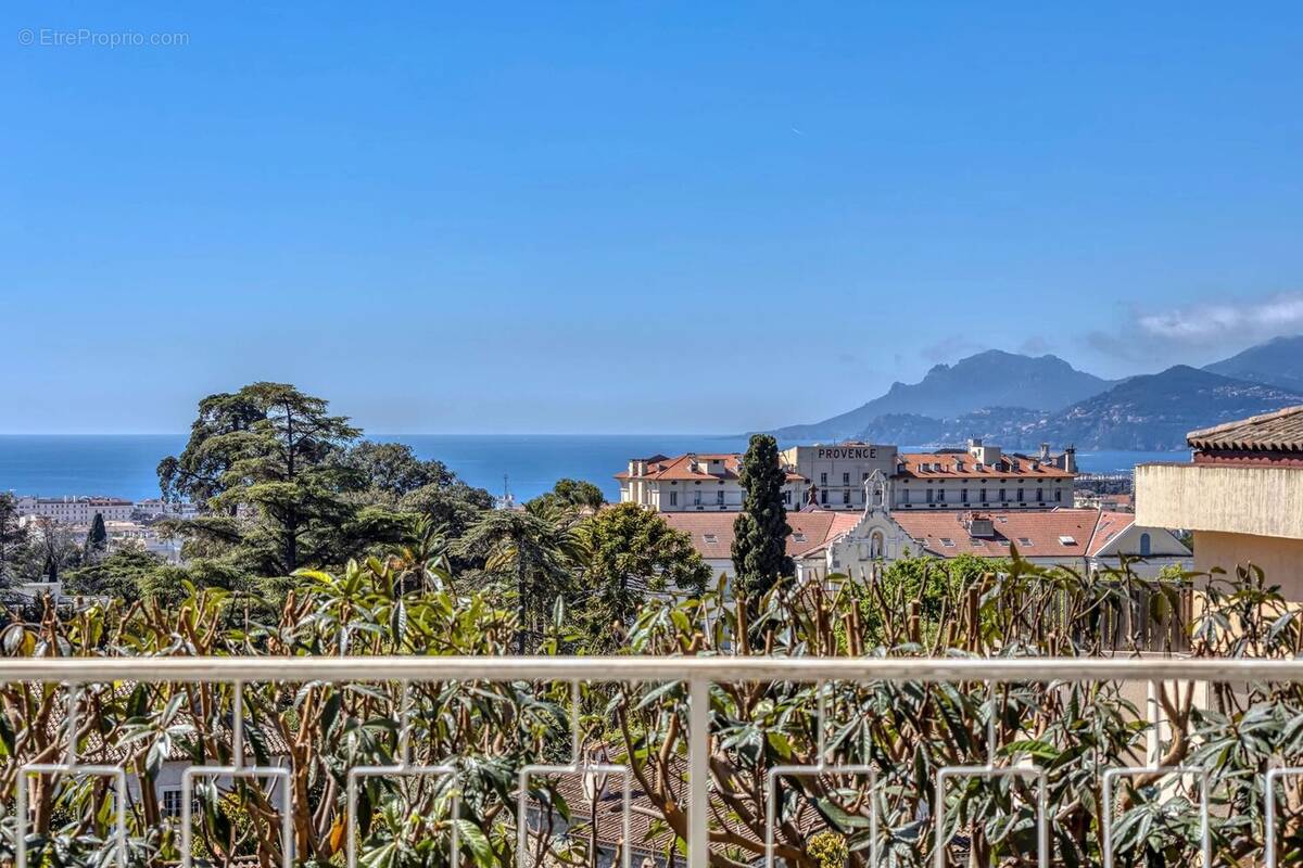 Appartement à CANNES