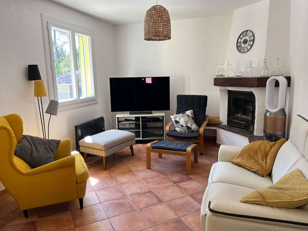 Maison à FLASSANS-SUR-ISSOLE