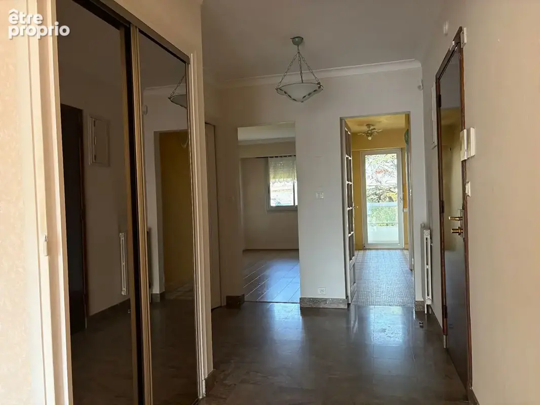 Appartement de 64,76 m² au 3ème étage d'une residence de standing - photo 5