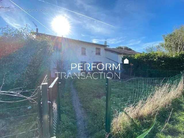 Terrain à ECHIROLLES