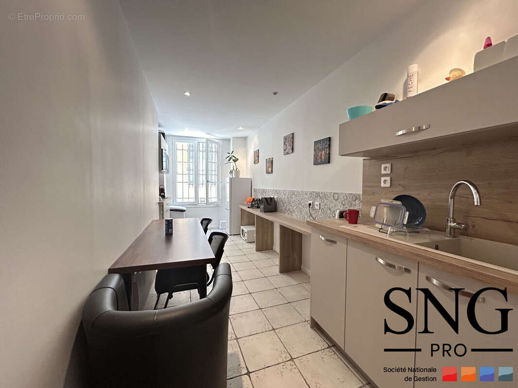 Commerce à AIX-EN-PROVENCE