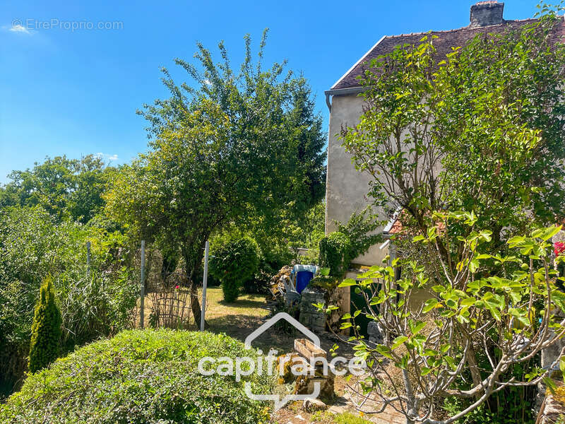 Maison rénovée avec dépendances et vue imprenable à Montmoyen (21290) - photo 3