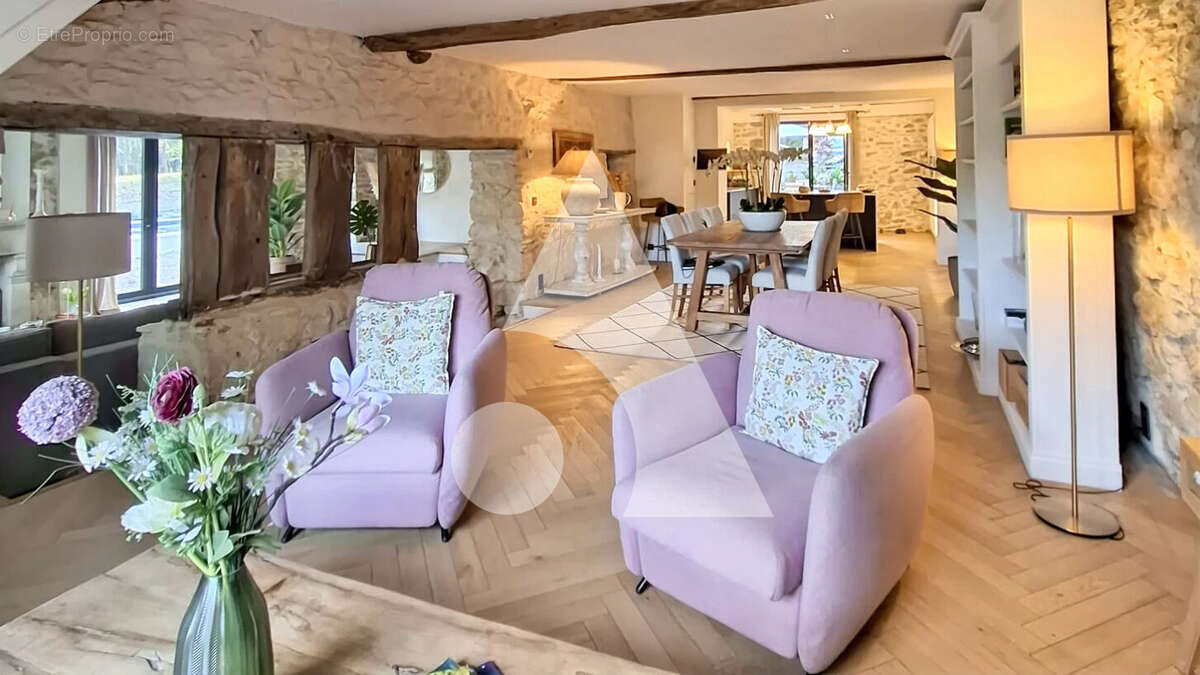 Maison à SAINT-MARTIN-DE-SEIGNANX