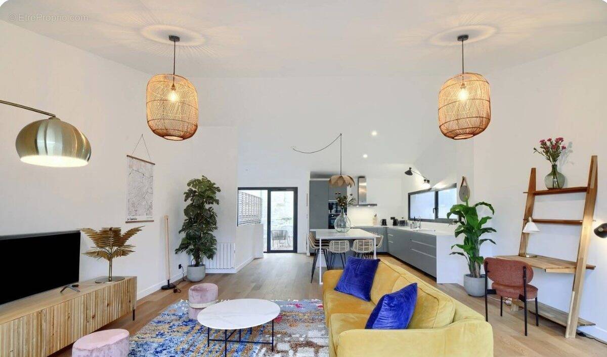 Appartement à BORDEAUX