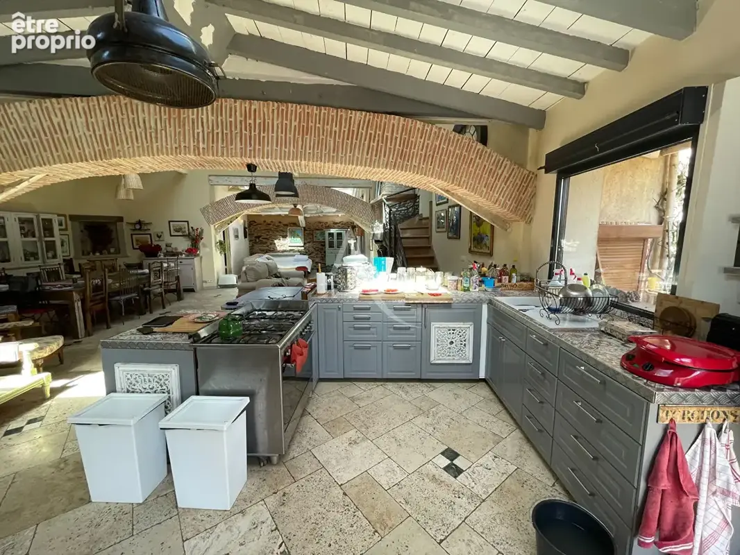 Sainte Gemme, maison de type 7  de 261 m² - photo 5