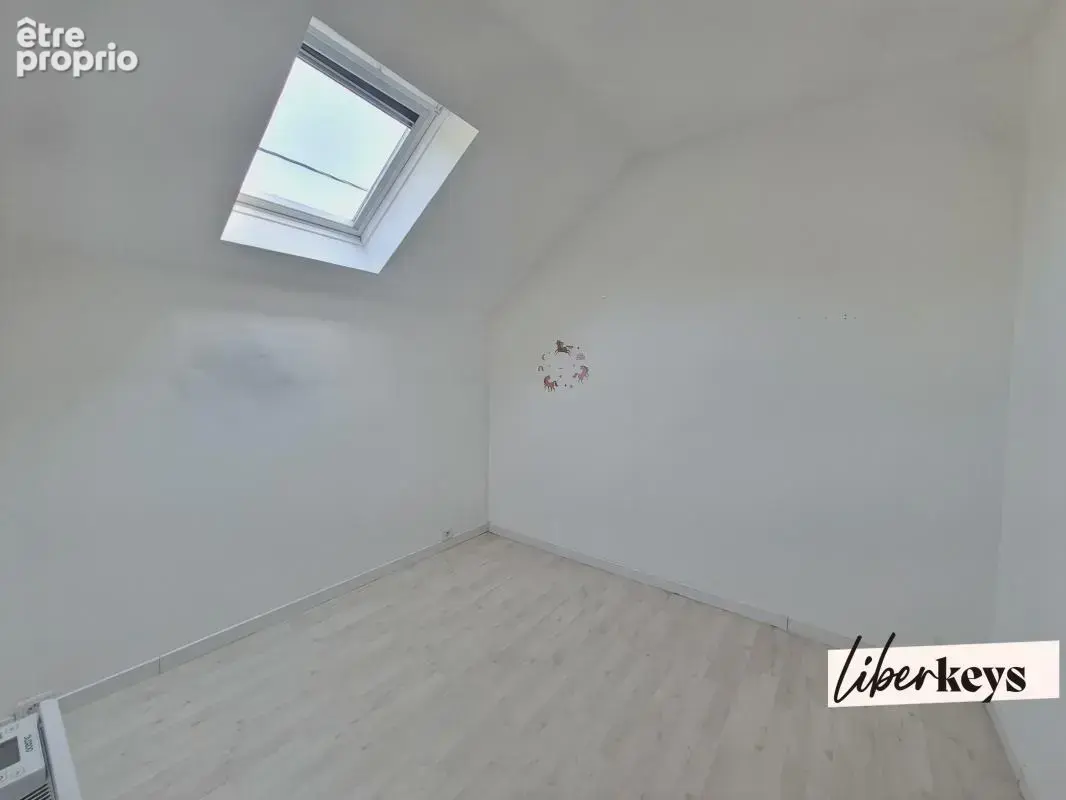 Butry-sur-Oise – Maison lumineuse et spacieuse avec belle pièce de vie - photo 14